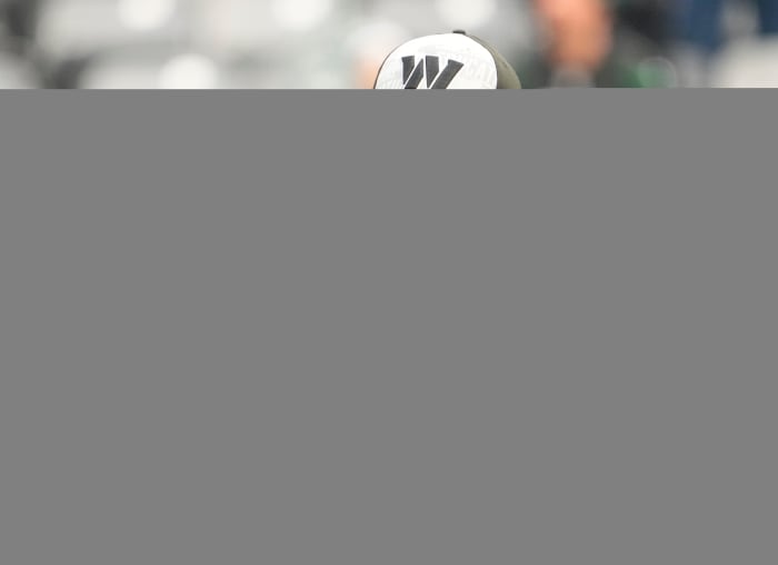 Washington Commanders head coach Ron Rivera pregame against the New York Jets at MetLife Stadium.
